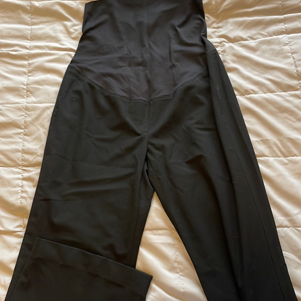 Maternity dress pants.super comfy